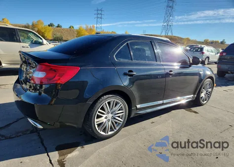 2012 Suzuki Kizashi Sport Sls z USA, uszkodzony, nr VIN JS2RF9A82C6100980